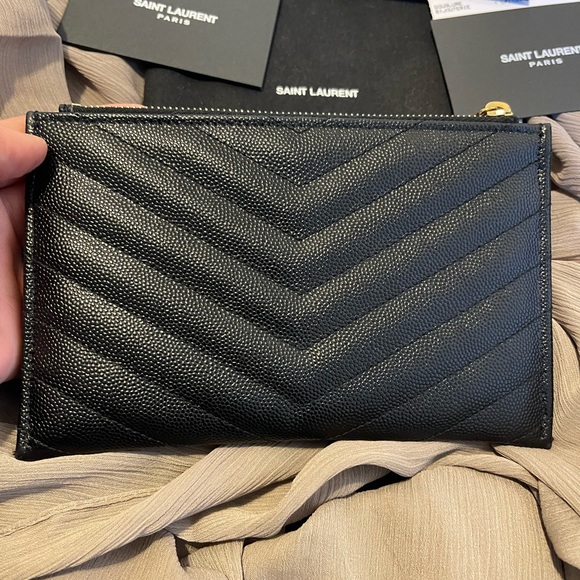 YSL MATELASSE Small Zipped Pouch - Picture 5 of 14
